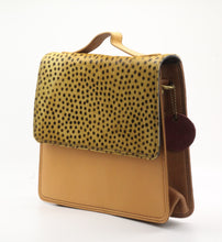 Load image into Gallery viewer, Nephele Molly Tan Leather Handbag
